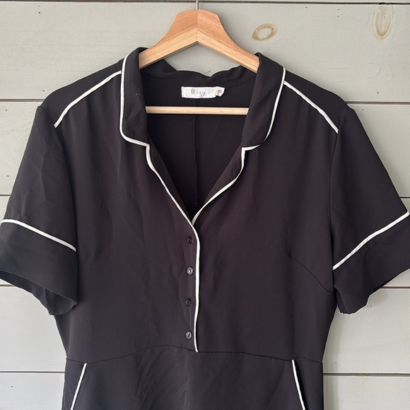 Lush Button-Front Romper – Size Large (Black, Perfect Condition) - Picture 2 of 8